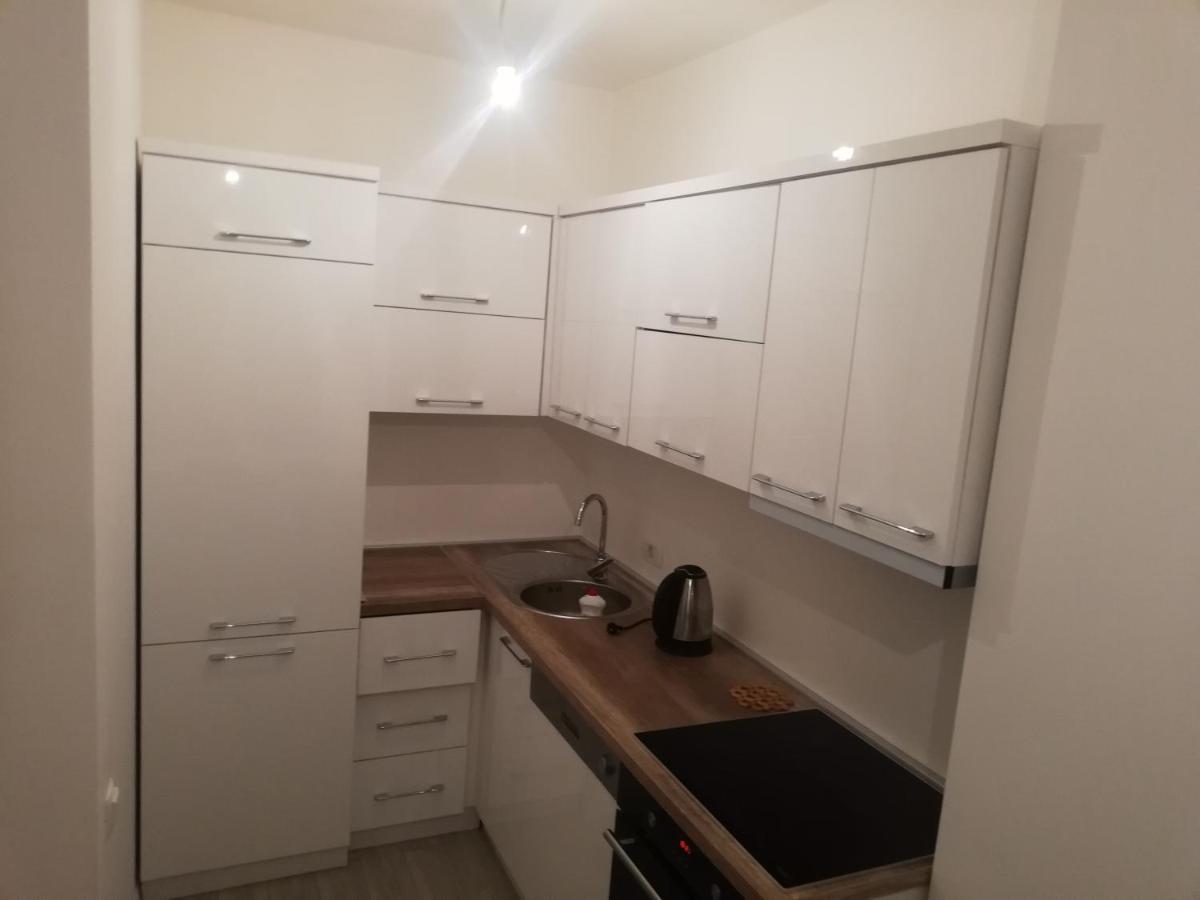 Apartment 3 プリシュティナ エクステリア 写真